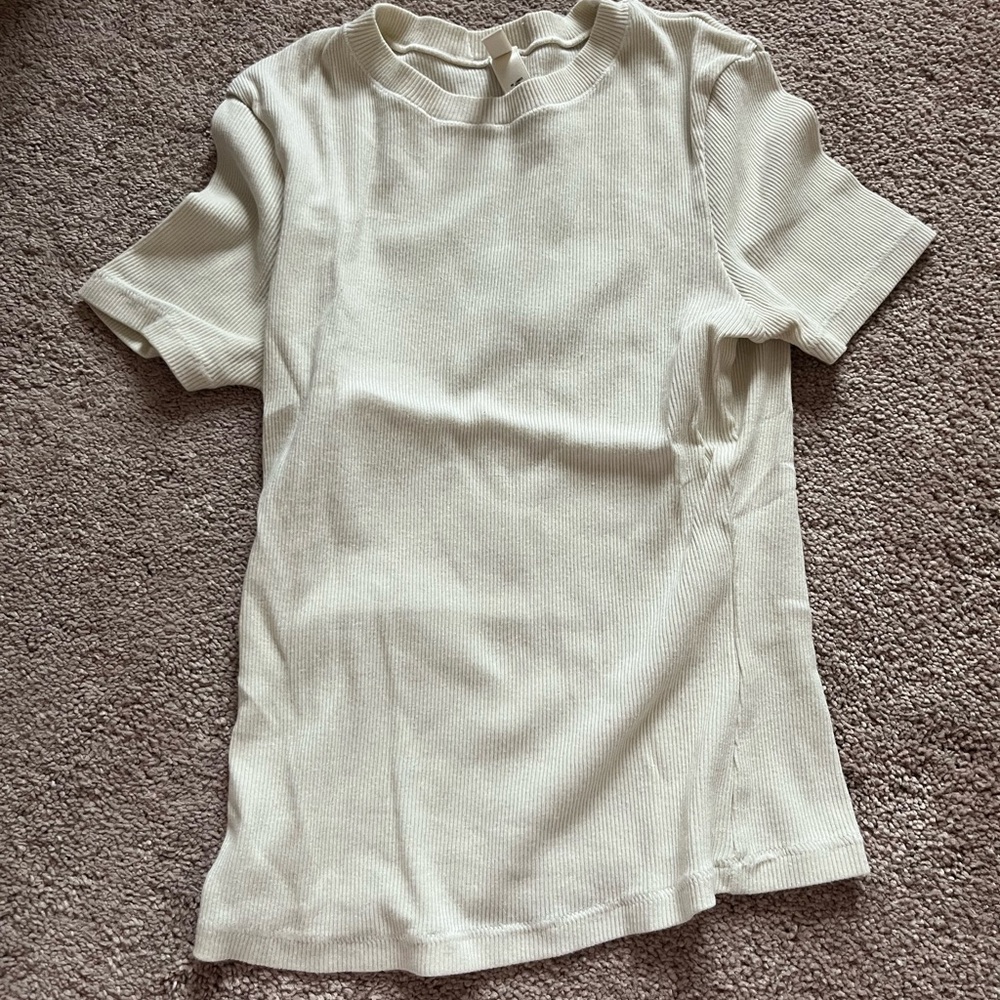 Skims cream tee size small